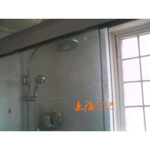 阳光小区卫生间