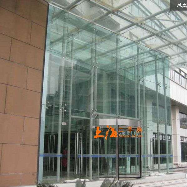 大门口楼盘实景 大门口楼盘实景