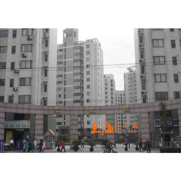 龙兆苑楼盘实景