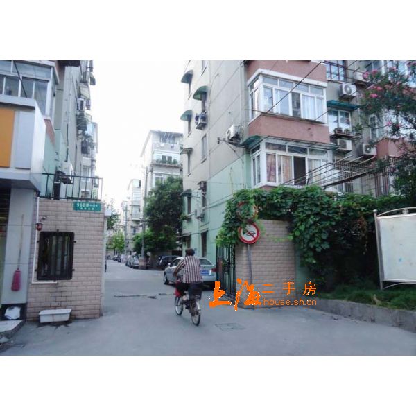 上缝小区楼盘实景 上缝小区楼盘实景