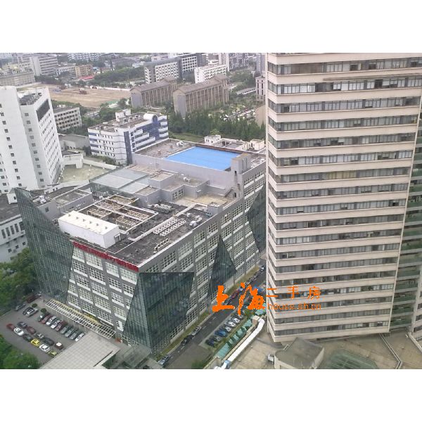 新漕河泾国际商务中心窗外景