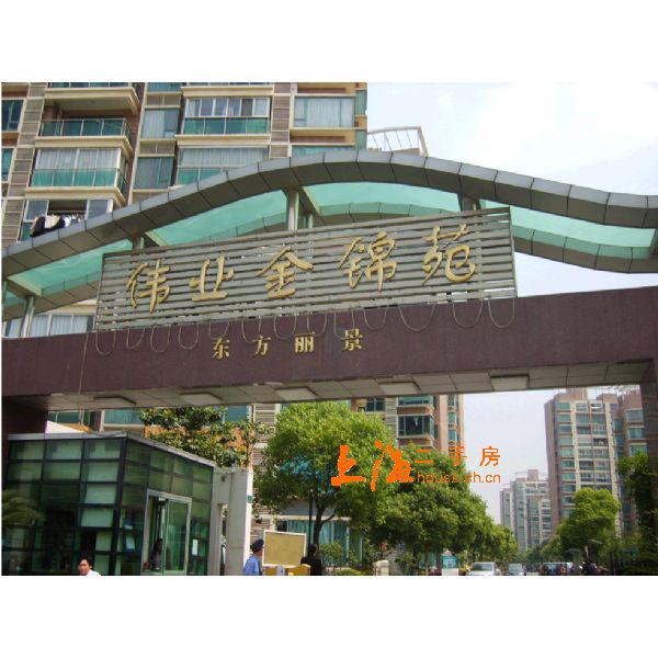 东方丽景楼盘大门