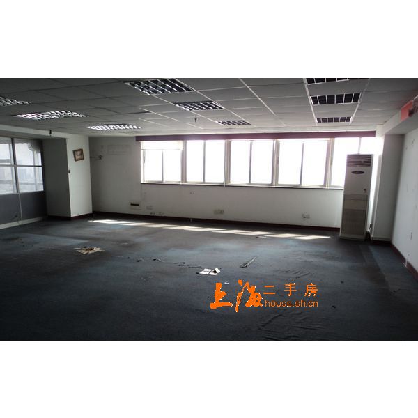 英雄大厦客厅 英雄大厦客厅