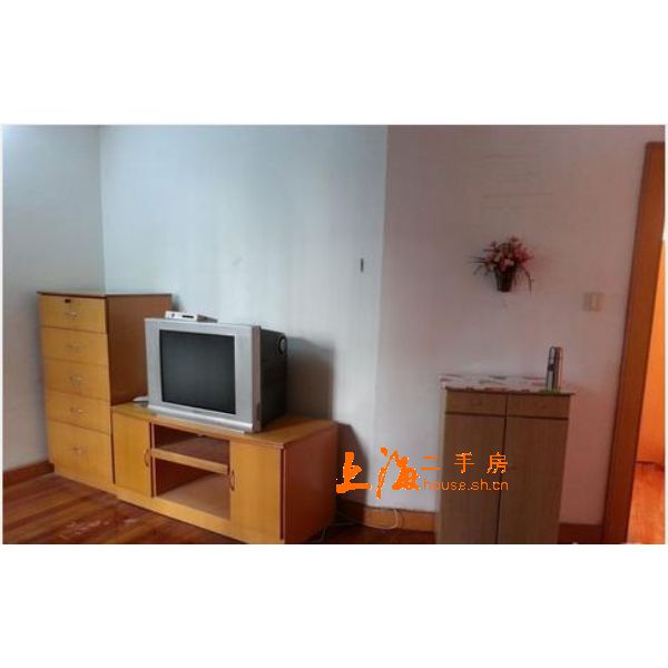 梅陇十村主卧 梅陇十村主卧