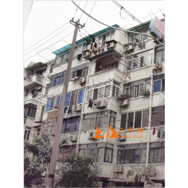 漕泾一村客厅