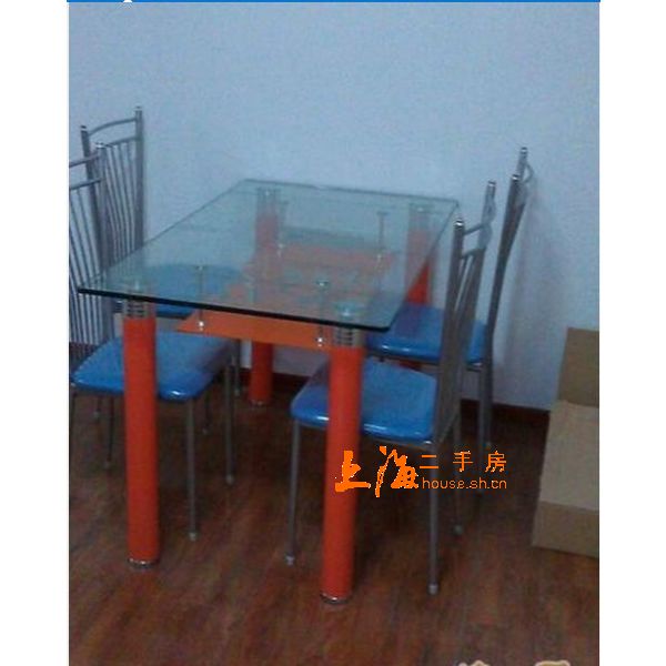 龙吴路2888弄餐厅