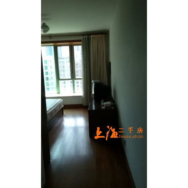 中海馨园主卧