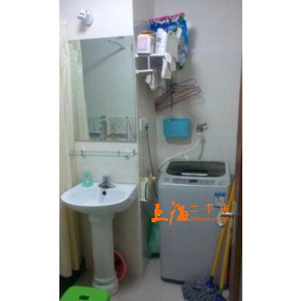 康健路120弄卫生间