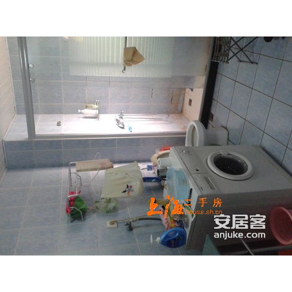 银星名庭主卧