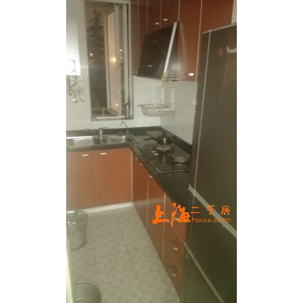 老沪闵路439弄主卧 老沪闵路439弄主卧