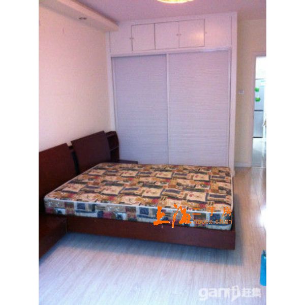 梅陇十一村主卧 梅陇十一村主卧