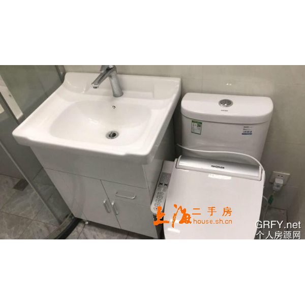 东泉小区卫生间 东泉小区卫生间