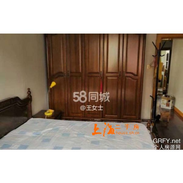 梅陇十村主卧