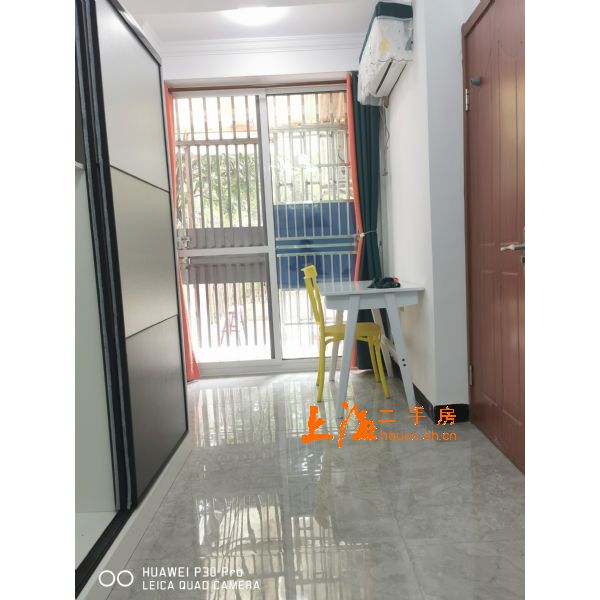 浦江东旭公寓阳台