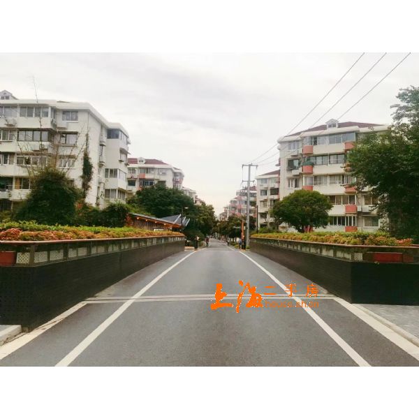 凌云新村窗外景