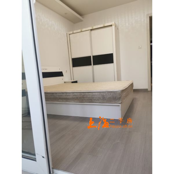 汇郡米兰苑主卧