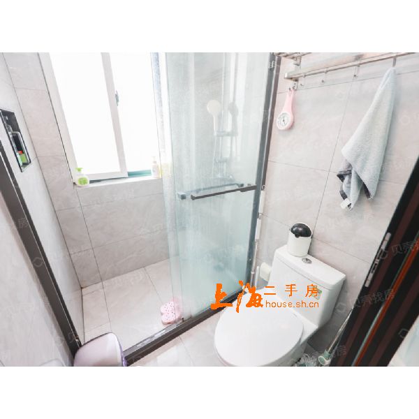 楼园小区卫生间