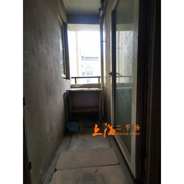 浦江东旭公寓阳台
