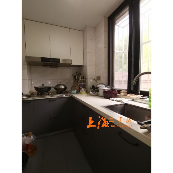 东方城市华庭厨房